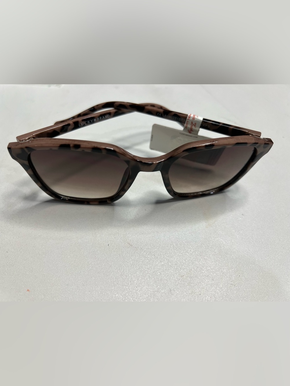 Lucky Brand Brown Tortoiseshell Cat-Eye Sunglasses with Gradient Lenses